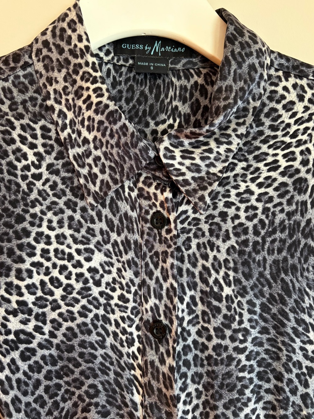 Guess by Marciano size small leopard blouse - Picture 3 of 12